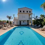 Kalisti-4 Bedroom Beachfront With Private Pool Villa