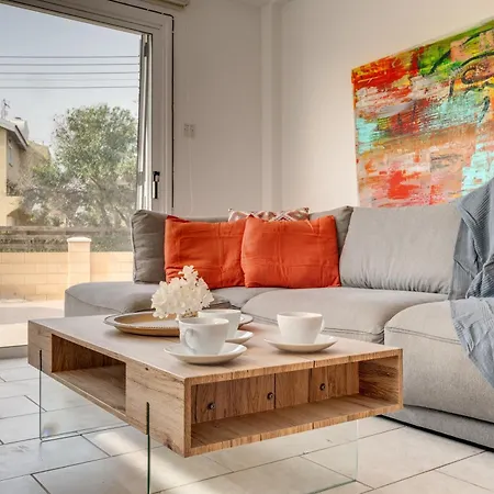Kalisti-4 Bedroom Beachfront With Private Pool *