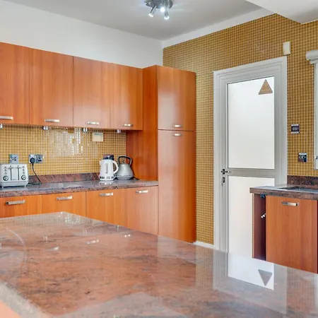 Kalisti-4 Bedroom Beachfront With Private Pool Villa