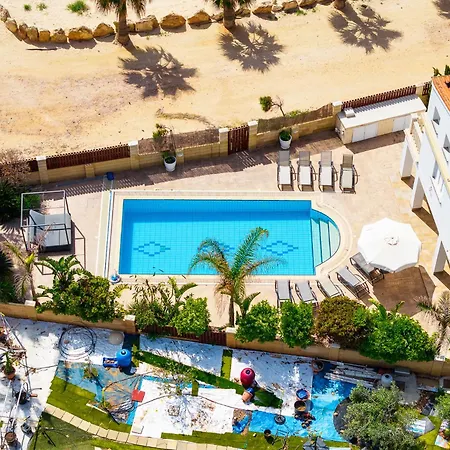Villa Kalisti-4 Bedroom Beachfront With Private Pool